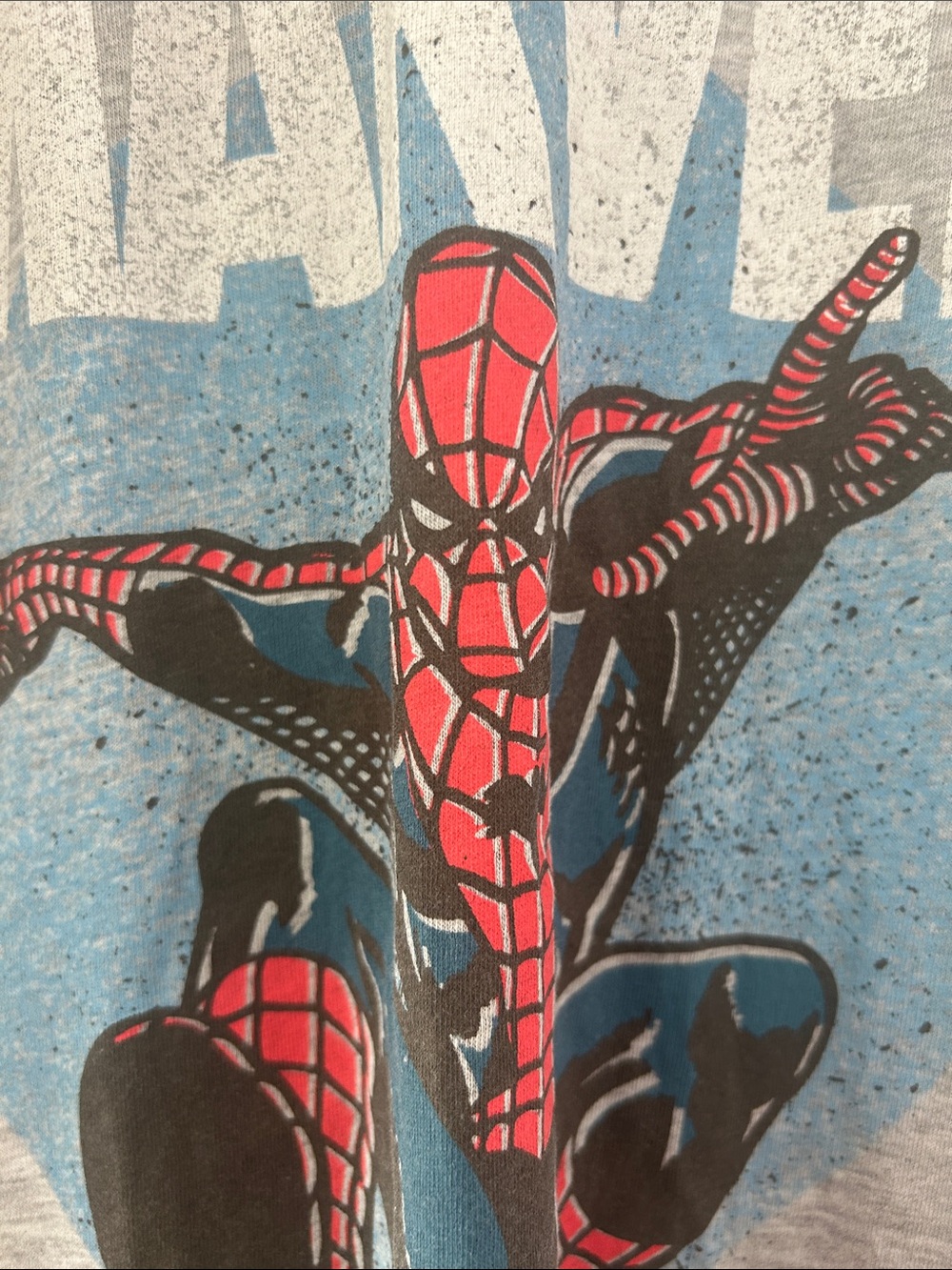 Marvel Gray Tee with Blue Sleeve Stripes & Spider-Man Graphic - Picture 3 of 5